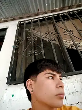 Lukas strong online show from 10-04-25, 04:19