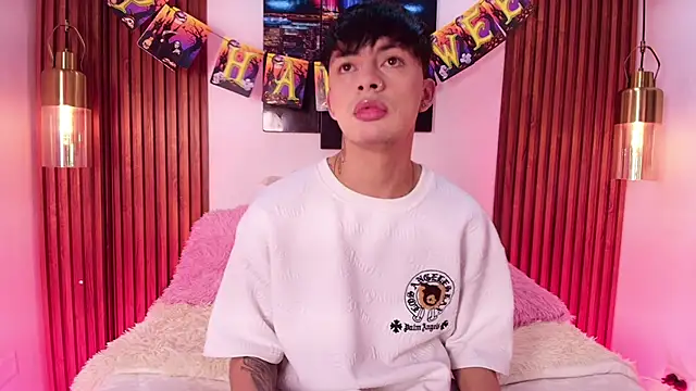 Steev Novoa online show from 10-23-25, 07:56