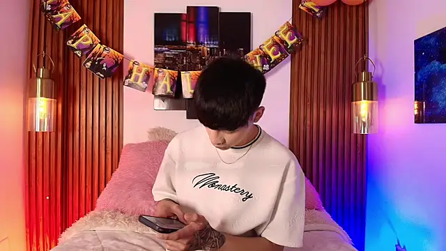 Steev Novoa online show from 10-24-25, 07:13