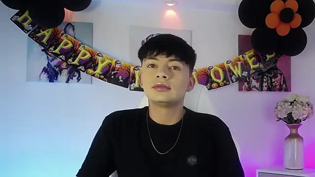 Steev Novoa online show from 10-17-25, 08:54