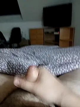 BennoSingle online show from 03-12-25, 07:47