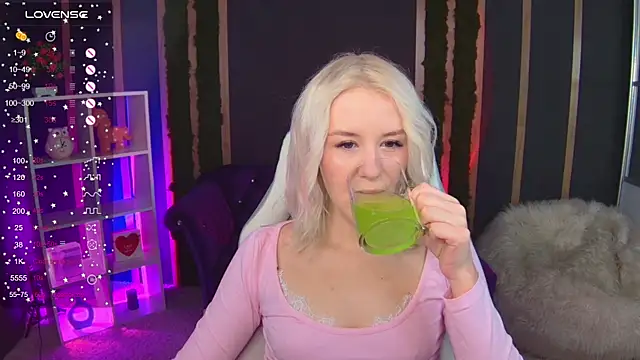 Selenatrend online show from 11-18-25, 12:30