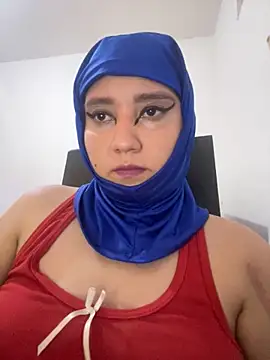 Snapshot of hannahayat chatting on 05-10-26, 04:20 hannahayat online show from 05-10-26, 04:20