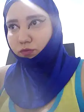Snapshot of hannahayat chatting on 05-28-26, 11:16 hannahayat online show from 05-28-26, 11:16