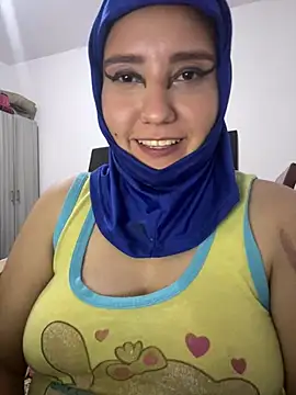 Snapshot of hannahayat chatting on 05-31-26, 03:56 hannahayat online show from 05-31-26, 03:56