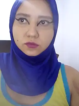 Snapshot of hannahayat chatting on 05-25-26, 02:16 hannahayat online show from 05-25-26, 02:16