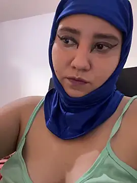 Snapshot of hannahayat chatting on 05-13-26, 03:08 hannahayat online show from 05-13-26, 03:08
