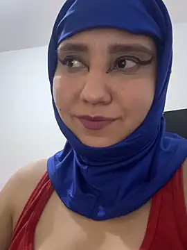 Snapshot of hannahayat chatting on 05-10-26, 02:26 hannahayat online show from 05-10-26, 02:26