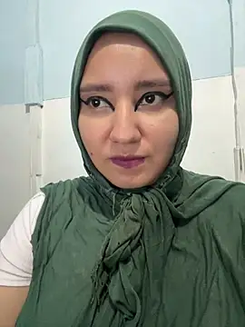 hannahayat online show from 07-18-26, 03:20