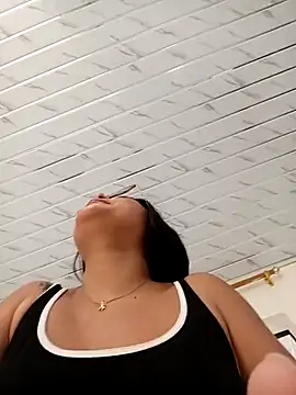 -VICKKY online show from 11-03-25, 02:09