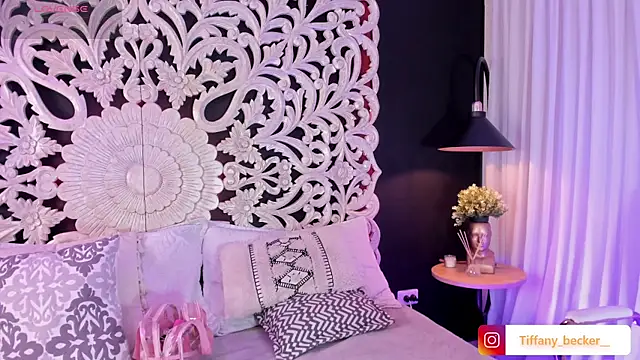 tiffany becker online show from 11-17-25, 12:20