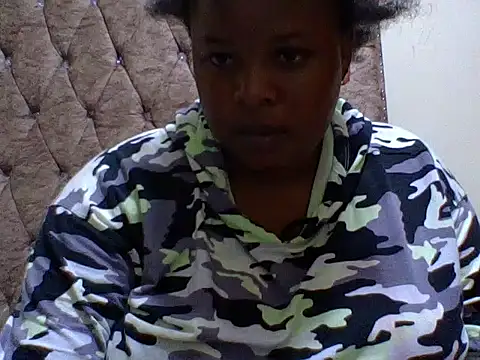 zoey10 online show from 11-13-25, 06:12