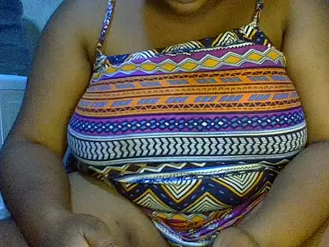 zoey10 online show from 10-21-25, 06:29