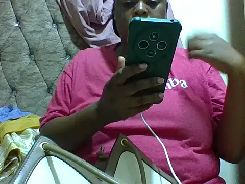 zoey10 online show from 04-17-26, 02:25