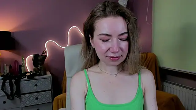 Mia Tasty online show from 09-12-25, 06:35