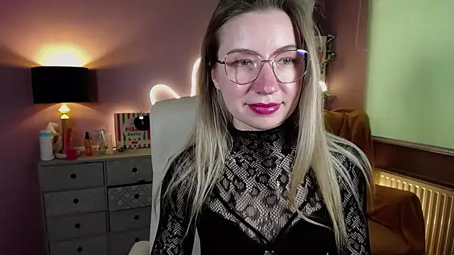 Mia Tasty online show from 03-20-25, 11:05