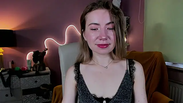 Mia Tasty online show from 09-27-25, 06:41