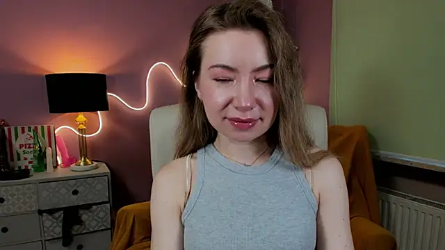 Mia Tasty online show from 11-14-25, 07:34