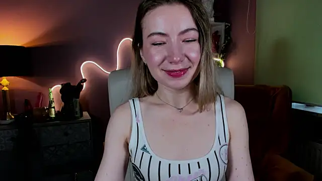 Mia Tasty online show from 10-12-25, 01:23