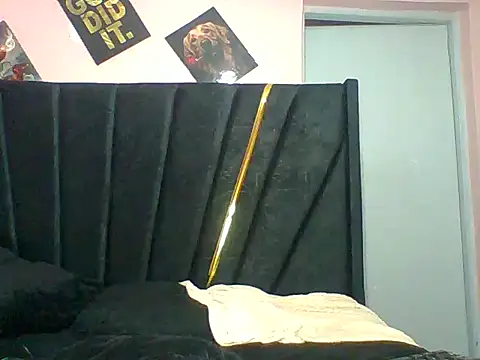 Snapshot of sweetcum chatting on 10-08-25, 06:48 sweetcum online show from 10-08-25, 06:48