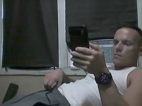 Snapshot of Rollinhard6969 chatting on 03-27-26, 10:11 Rollinhard6969 online show from 03-27-26, 10:11