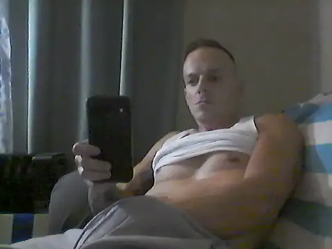 Snapshot of Rollinhard6969 chatting on 10-11-25, 02:29 Rollinhard6969 online show from 10-11-25, 02:29