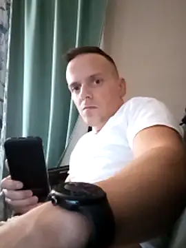 Snapshot of Rollinhard6969 chatting on 03-28-26, 01:01 Rollinhard6969 online show from 03-28-26, 01:01