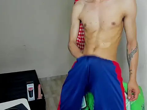 Snapshot of cardrey05 chatting on 09-25-25, 09:10 cardrey05 online show from 09-25-25, 09:10