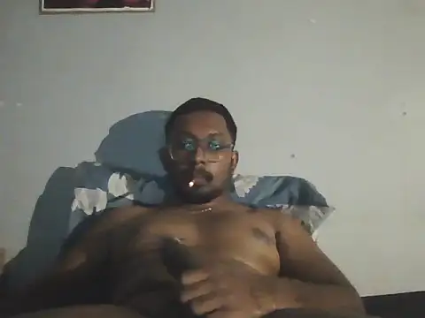 Snapshot of chennaibull101 chatting on 10-30-25, 01:20 chennaibull101 online show from 10-30-25, 01:20