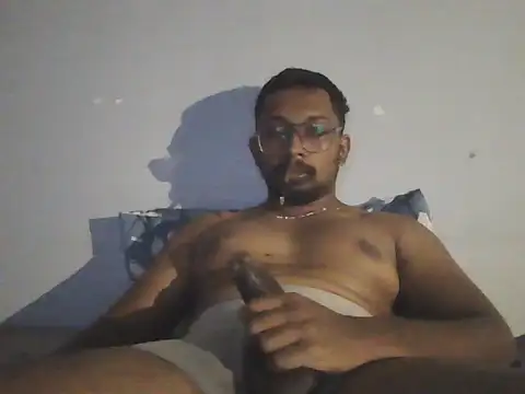 Snapshot of chennaibull101 chatting on 10-25-25, 02:28 chennaibull101 online show from 10-25-25, 02:28