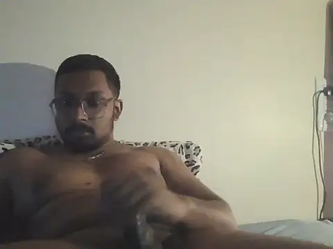 Snapshot of chennaibull101 chatting on 01-10-26, 07:31 chennaibull101 online show from 01-10-26, 07:31