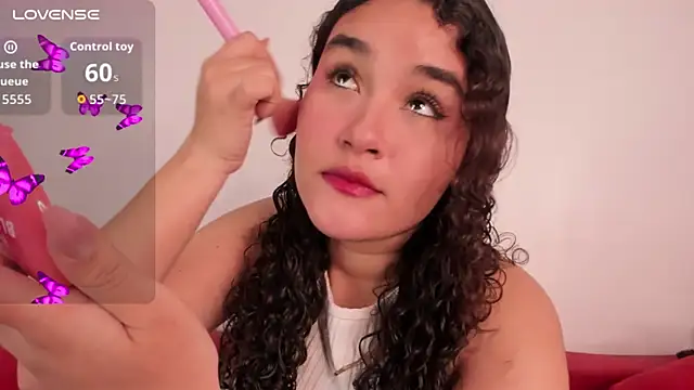 Snapshot of Chanelle_ chatting on 09-29-25, 01:39 Chanelle  online show from 09-29-25, 01:39