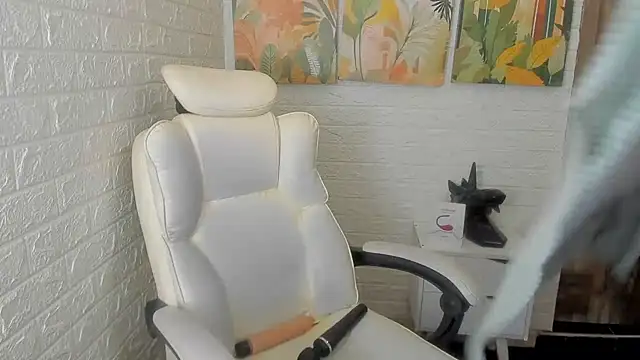 Snapshot of ImCrazzy chatting on 03-10-25, 02:05 ImCrazzy online show from 03-10-25, 02:05