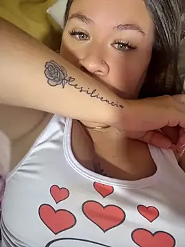 Emiily lee online show from 05-31-26, 02:01