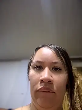 Emiily lee online show from 05-30-26, 03:02