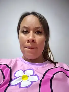 Emiily lee online show from 05-10-26, 05:48