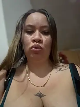 Emiily lee online show from 11-27-25, 03:18