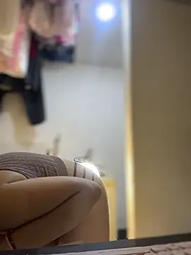 Emiily lee online show from 03-04-26, 09:06