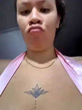 Emiily lee online show from 06-02-26, 09:09