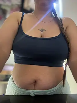 Emiily lee online show from 03-11-26, 09:14