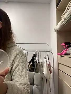 AnaWest online show from 09-22-25, 06:19