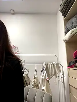 AnaWest online show from 10-02-25, 06:17