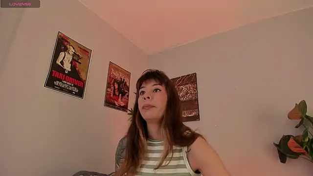 Snapshot of iriiina_veneno chatting on 09-27-25, 11:33 iriiina veneno online show from 09-27-25, 11:33