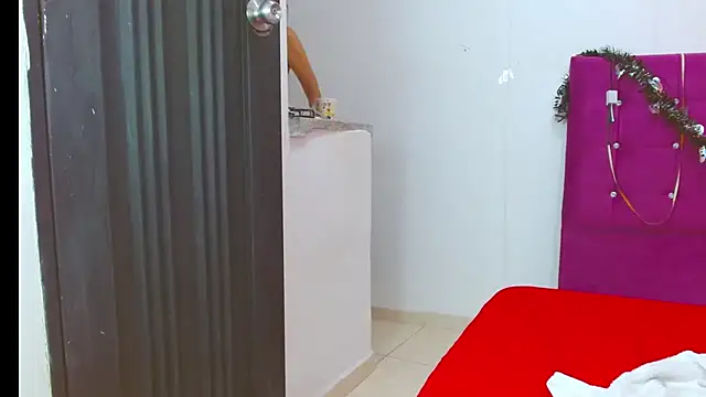 chantalsemenova1 online show from 11-07-25, 03:49