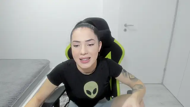 Emmapmg online show from 02-17-26, 10:34