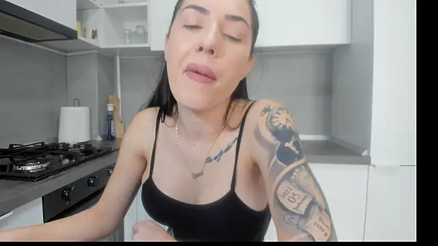 Emmapmg online show from 02-11-26, 12:49