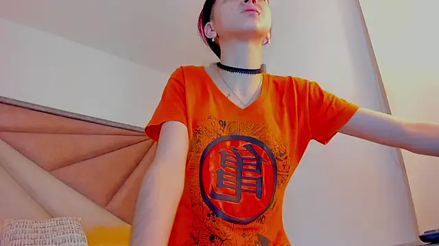 Snapshot of BonnieCute_ chatting on 02-15-26, 12:33 BonnieCute online show from 02-15-26, 12:33