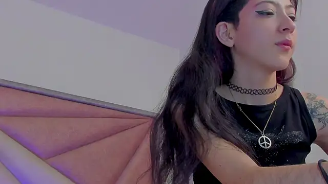 Snapshot of BonnieCute_ chatting on 05-13-26, 11:56 BonnieCute online show from 05-13-26, 11:56