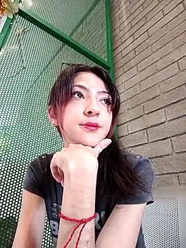 Snapshot of BonnieCute_ chatting on 05-21-26, 07:22 BonnieCute online show from 05-21-26, 07:22
