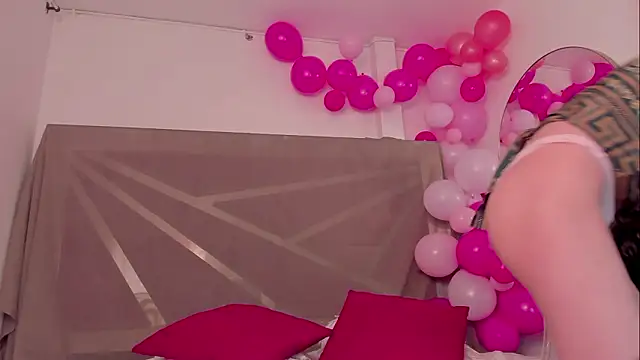 BonnieCute  online show from 03-11-26, 12:26